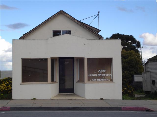 200 Block Lighthouse Mack Stove